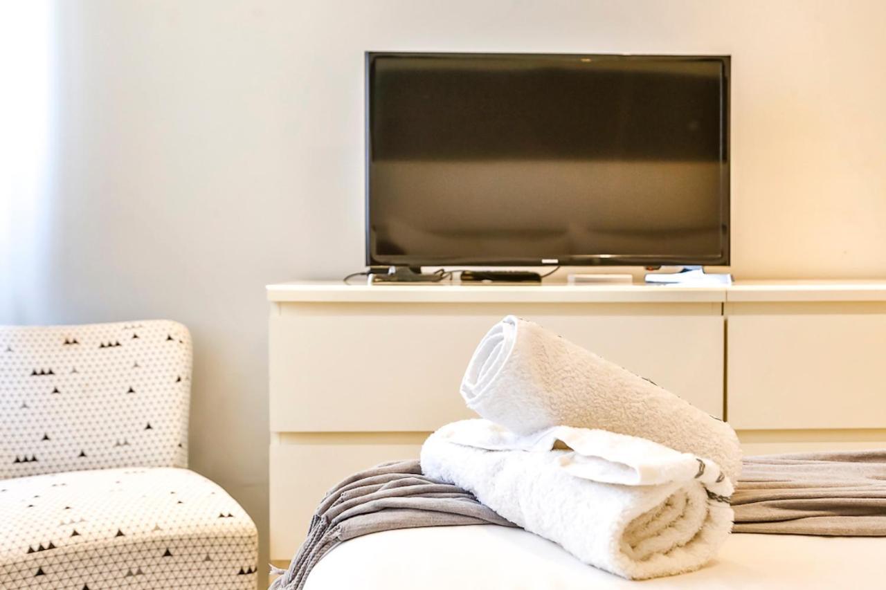 Magnifico Apartamento - Primera Linea De Mar กาลาเฟลล์ ภายนอก รูปภาพ