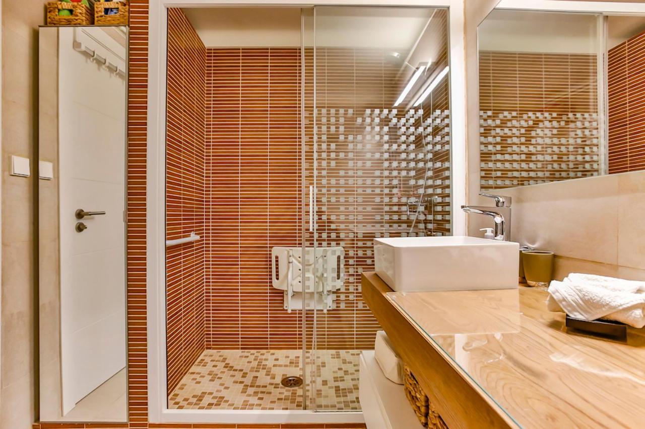 Magnifico Apartamento - Primera Linea De Mar กาลาเฟลล์ ภายนอก รูปภาพ