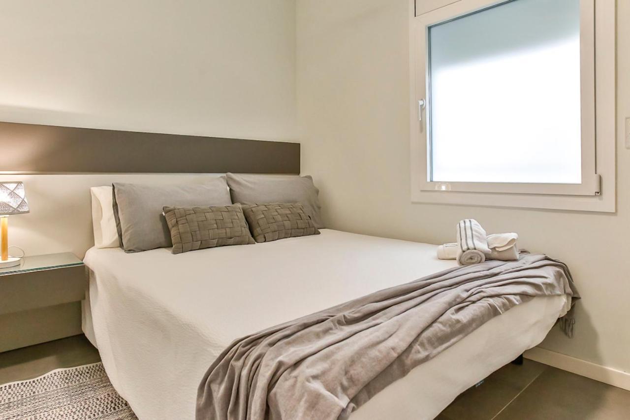 Magnifico Apartamento - Primera Linea De Mar กาลาเฟลล์ ภายนอก รูปภาพ